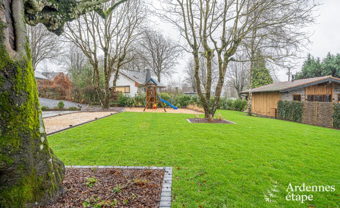 Spacious and luxurious villa for 14 people with indoor pool in the High Fens