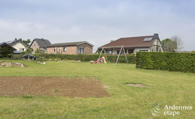 Modern apartment for 6 people in Butgenbach with 3 bedrooms and shared garden