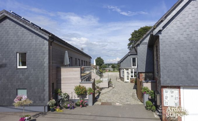 Modern apartment for 6 people in Butgenbach with 3 bedrooms and shared garden