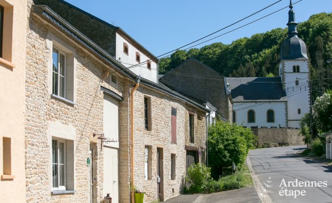 Holiday cottage in Chassepierre for 8 persons in the Ardennes