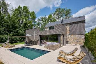 Holiday home for 4 people near Ciney with private jacuzzi, sauna, swimming pool and luxury amenities