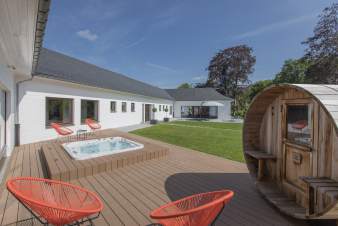 Luxury Villa for 14 people in Ciney in the Ardennes