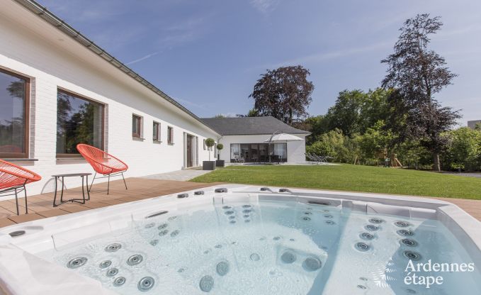 Luxury villa in Ciney for 14 persons in the Ardennes