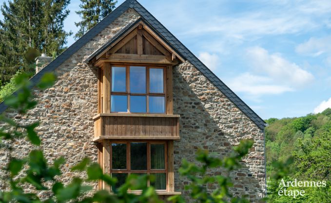 Chalet in Couvin for 8 people: comfortable holiday home with sauna and panoramic view