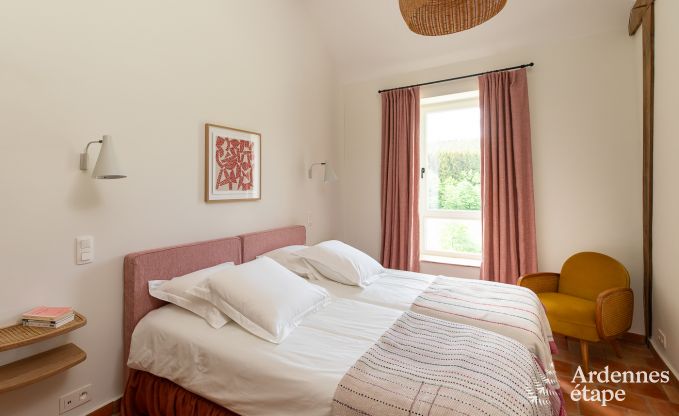 Chalet in Couvin for 8 people: comfortable holiday home with sauna and panoramic view