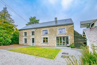 Holiday house for 14 people in Daverdisse in the Ardennes