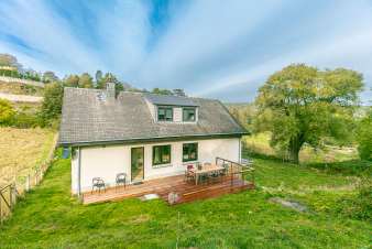 Holiday home in Daverdisse for 8/9 people in the Ardennes