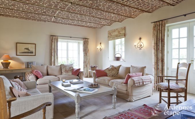 Holiday cottage in Dinant for 12 persons in the Ardennes