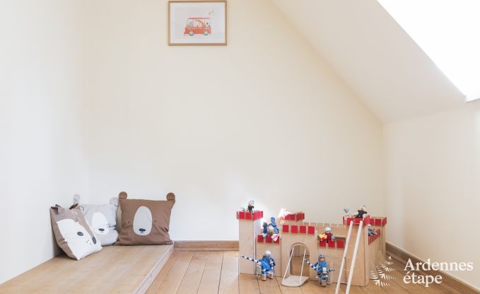 Spacious holiday home with swimming pool in Dinant, Ardennes