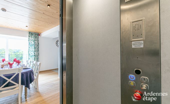 Holiday cottage in Dinant for 9 persons in the Ardennes