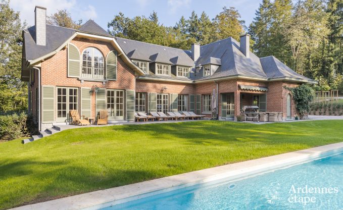 Spacious holiday home with swimming pool in Dinant, Ardennes