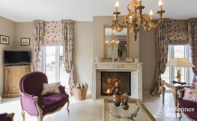 Luxury villa for 8 people in Doische: infrared cabin, jacuzzi, cassette fireplace, pond, and private garden