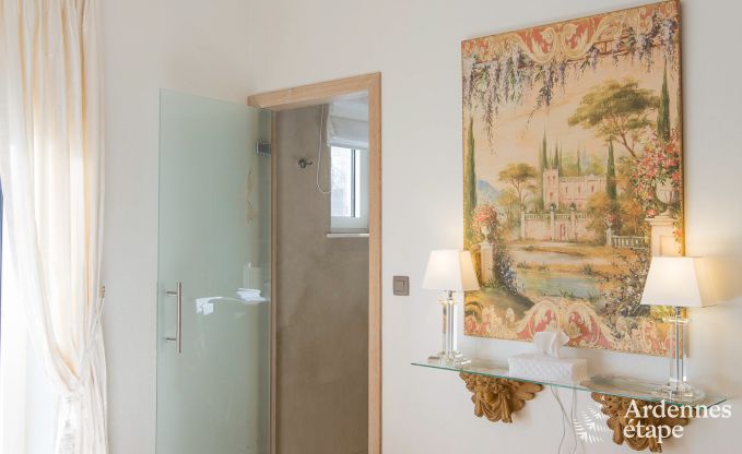 Luxury villa for 8 people in Doische: infrared cabin, jacuzzi, cassette fireplace, pond, and private garden