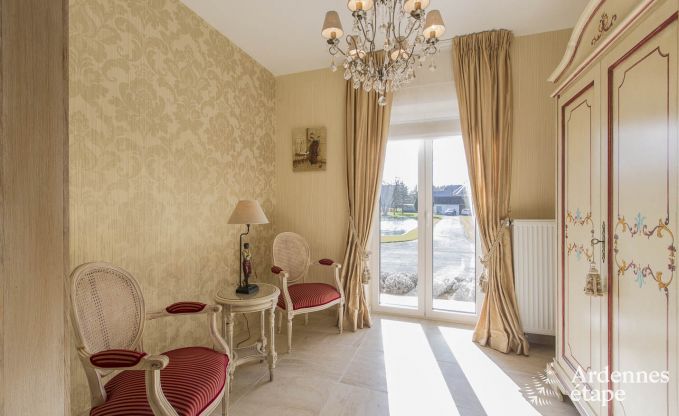 Luxury villa for 8 people in Doische: infrared cabin, jacuzzi, cassette fireplace, pond, and private garden