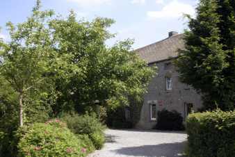 Spacious holiday home for groups of 18 people in Durbuy