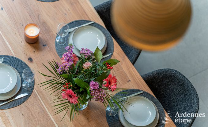 Spacious villa for 8 people in Durbuy with sauna, hot tub and private garden