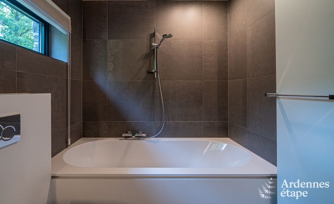 Spacious villa for 8 people in Durbuy with sauna, hot tub and private garden