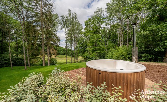 Spacious villa for 8 people in Durbuy with sauna, hot tub and private garden