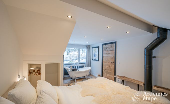 Luxury villa in Durbuy: enjoy wellness, art and nature for 8 people