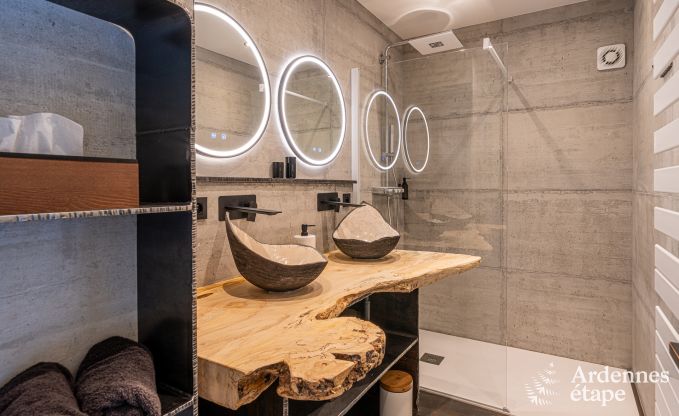 Luxury villa in Durbuy: enjoy wellness, art and nature for 8 people