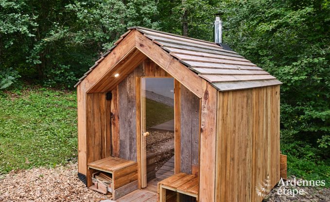 Luxevilla in Durbuy for 8 people with jacuzzi, sauna, covered terrace and private garden