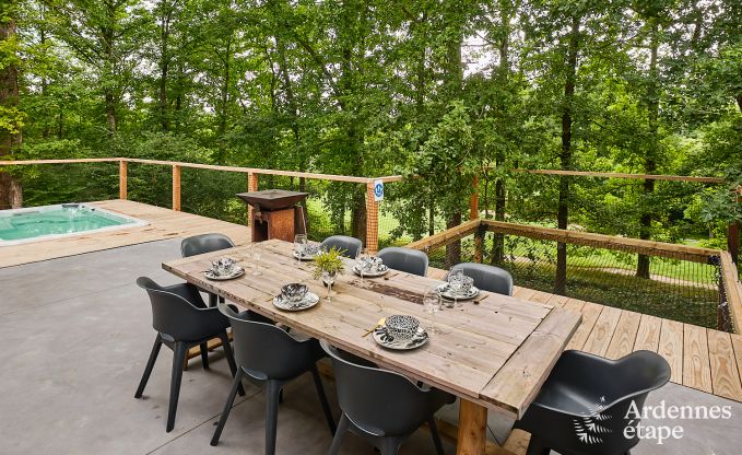 Luxevilla in Durbuy for 8 people with jacuzzi, sauna, covered terrace and private garden