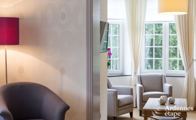 Luxury villa in Durbuy: accommodation for 15 people with pool, spa, and nature in the Ardennes