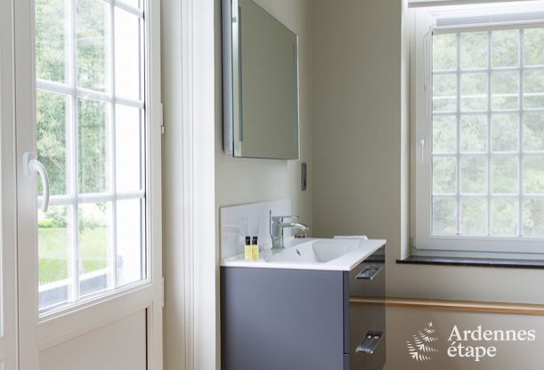 Luxury villa in Durbuy: accommodation for 15 people with pool, spa, and nature in the Ardennes