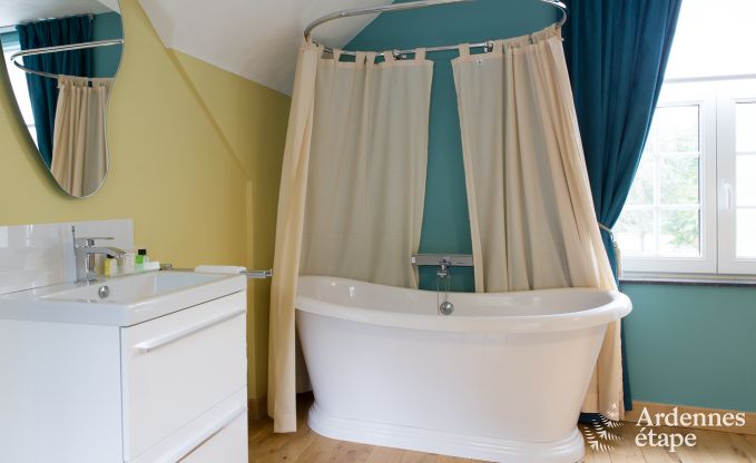 Luxury villa in Durbuy: accommodation for 15 people with pool, spa, and nature in the Ardennes