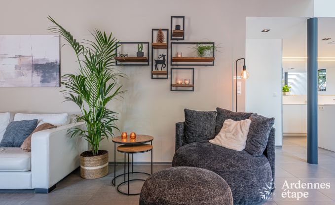 Spacious villa for 8 people in Durbuy with sauna, hot tub and private garden