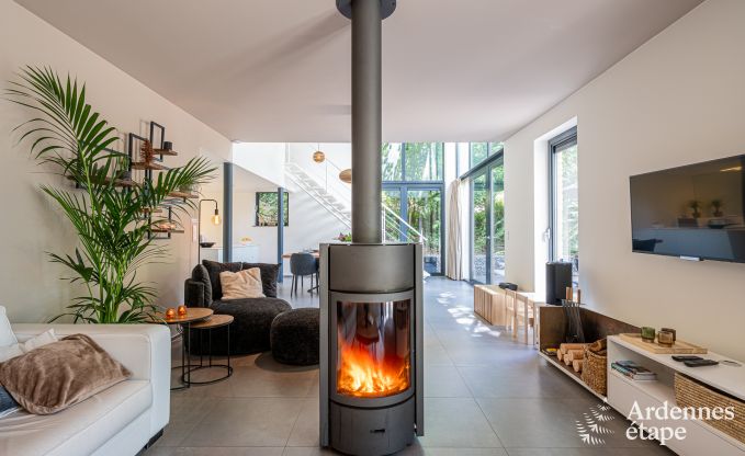 Spacious villa for 8 people in Durbuy with sauna, hot tub and private garden
