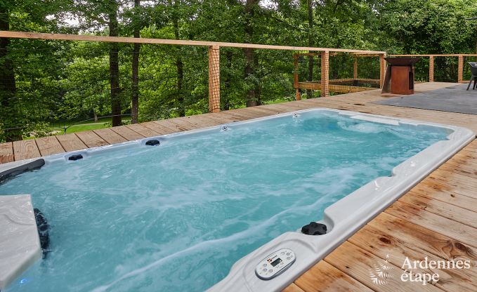 Luxevilla in Durbuy for 8 people with jacuzzi, sauna, covered terrace and private garden