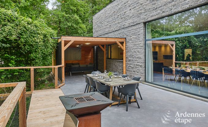Luxevilla in Durbuy for 8 people with jacuzzi, sauna, covered terrace and private garden