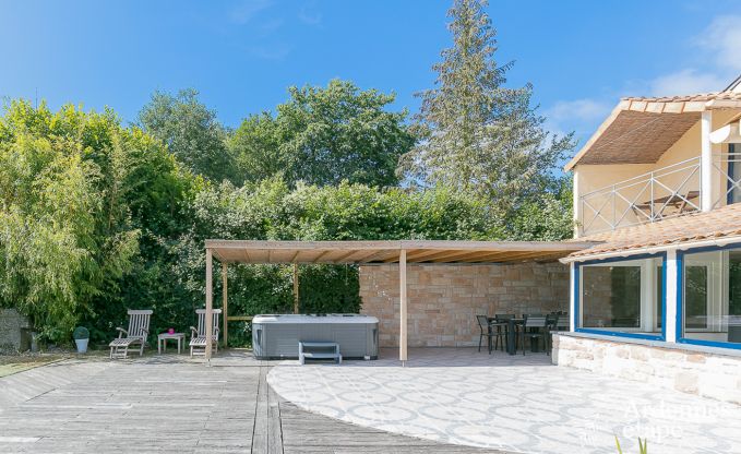 Luxury villa in Durbuy for 11 persons in the Ardennes