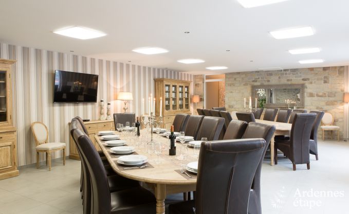 Luxury villa in Durbuy: accommodation for 15 people with pool, spa, and nature in the Ardennes