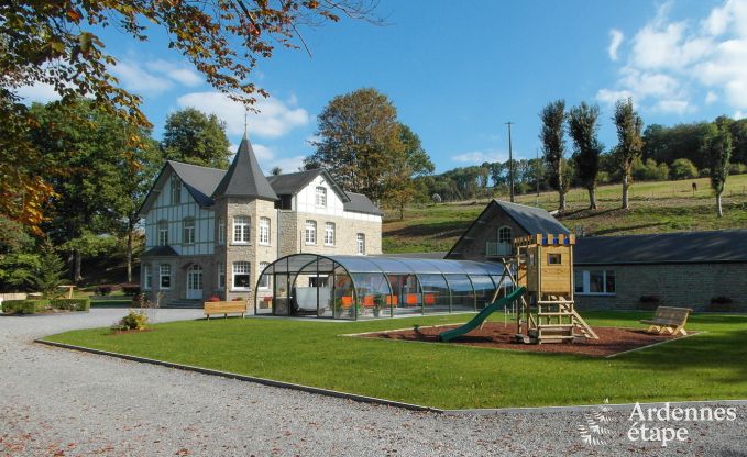 Luxury villa in Durbuy: accommodation for 15 people with pool, spa, and nature in the Ardennes