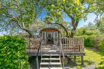 Beautiful and comfortable trailer for 2 - 3 people in Ereze