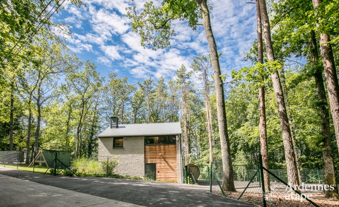 3-star holiday home with sauna for four people near Erezée.