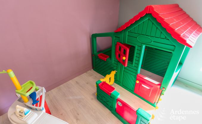 Holiday cottage in Ereze for 14 persons in the Ardennes