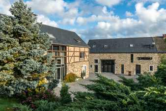 Luxury holiday home in Ereze for 38 with swimming pool, gym and garden