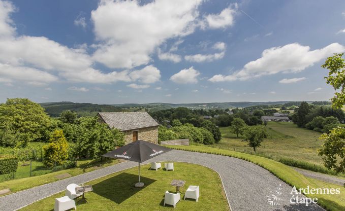 Holiday cottage in Ereze for 16 persons in the Ardennes