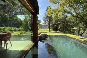 Remote holiday home in Esneux for 12 people with 6 bedrooms, jacuzzi and swimming pool