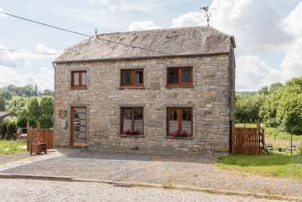 Holiday cottage in Falmignoul for 4 persons in the Ardennes