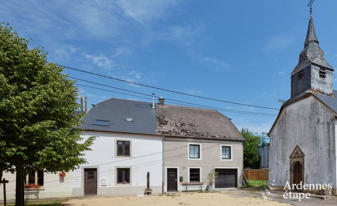 Charming holiday home for 8 people in Florenville with 4 bedrooms, wellness and play tower on the Semois