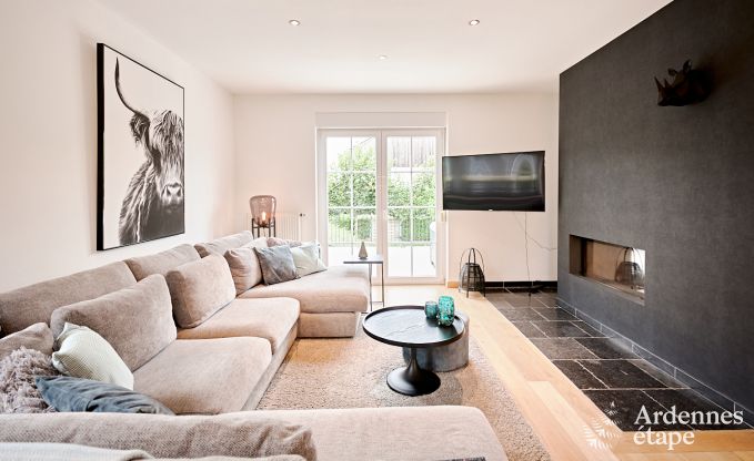 Spacious comfortable holiday home for 10 people in Voeren with private pool, jacuzzi and garden