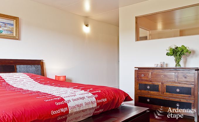 Luxury holiday home in Froidthier for 10 guests with swimming pool, wellness and 5 bedrooms near Aubel