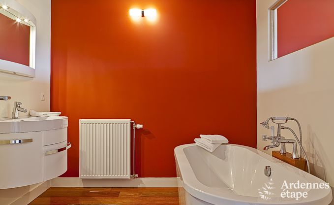 Luxury holiday home in Froidthier for 10 guests with swimming pool, wellness and 5 bedrooms near Aubel