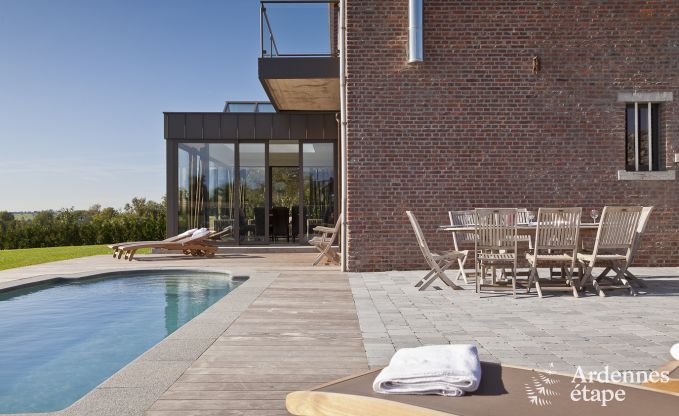Luxury holiday home in Froidthier for 10 guests with swimming pool, wellness and 5 bedrooms near Aubel