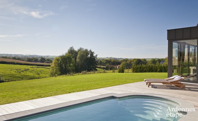 Luxury holiday home in Froidthier for 10 guests with swimming pool, wellness and 5 bedrooms near Aubel