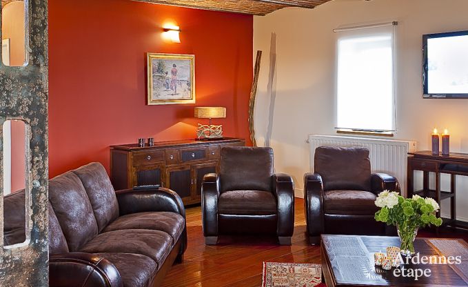 Luxury holiday home in Froidthier for 10 guests with swimming pool, wellness and 5 bedrooms near Aubel